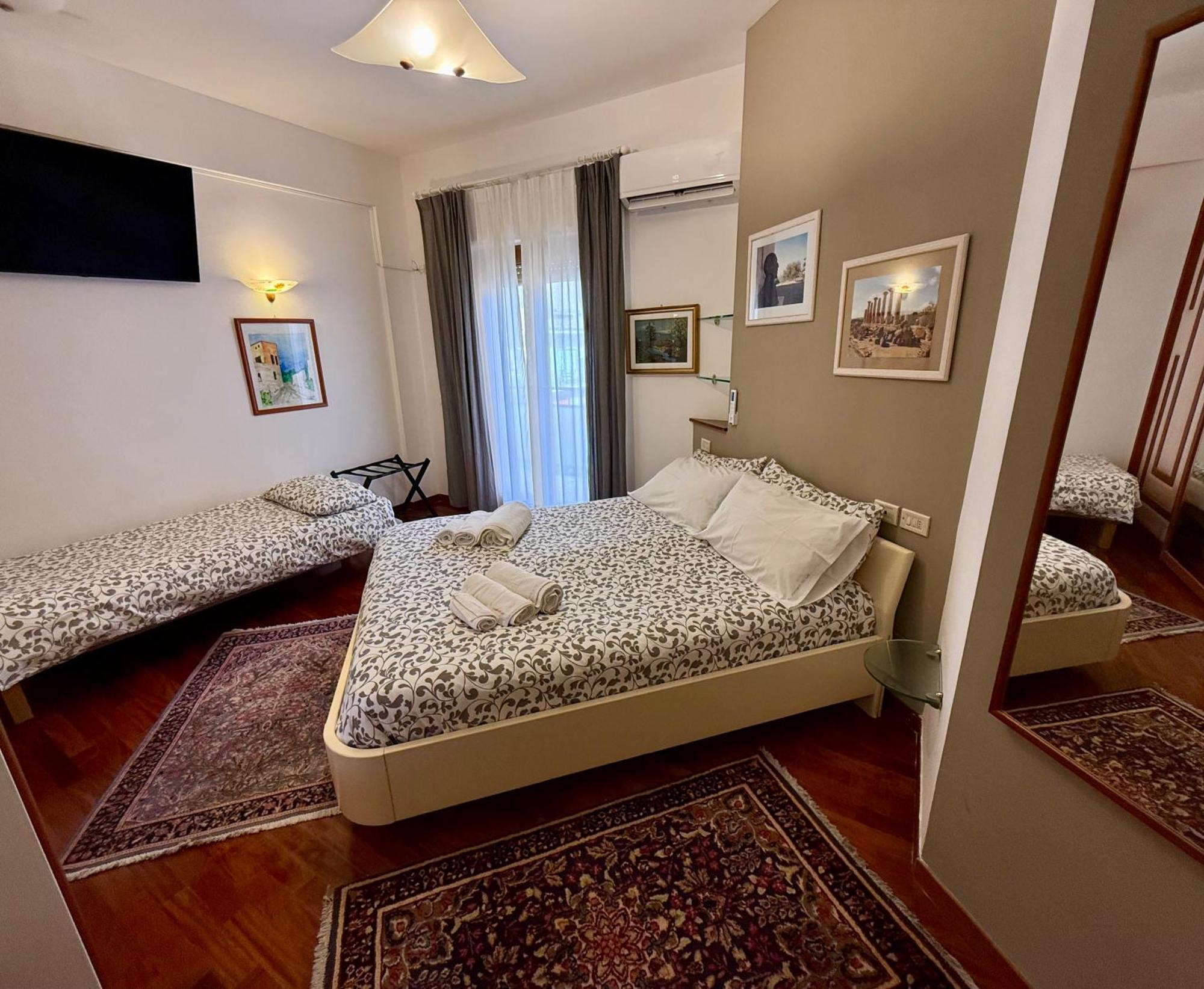 Il Sorriso Di Liu' Hotel Agrigento Exterior photo